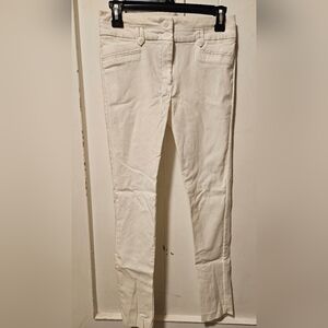 Fashion Nova Pre-owned stretchable jeans, white, made in Vietnam